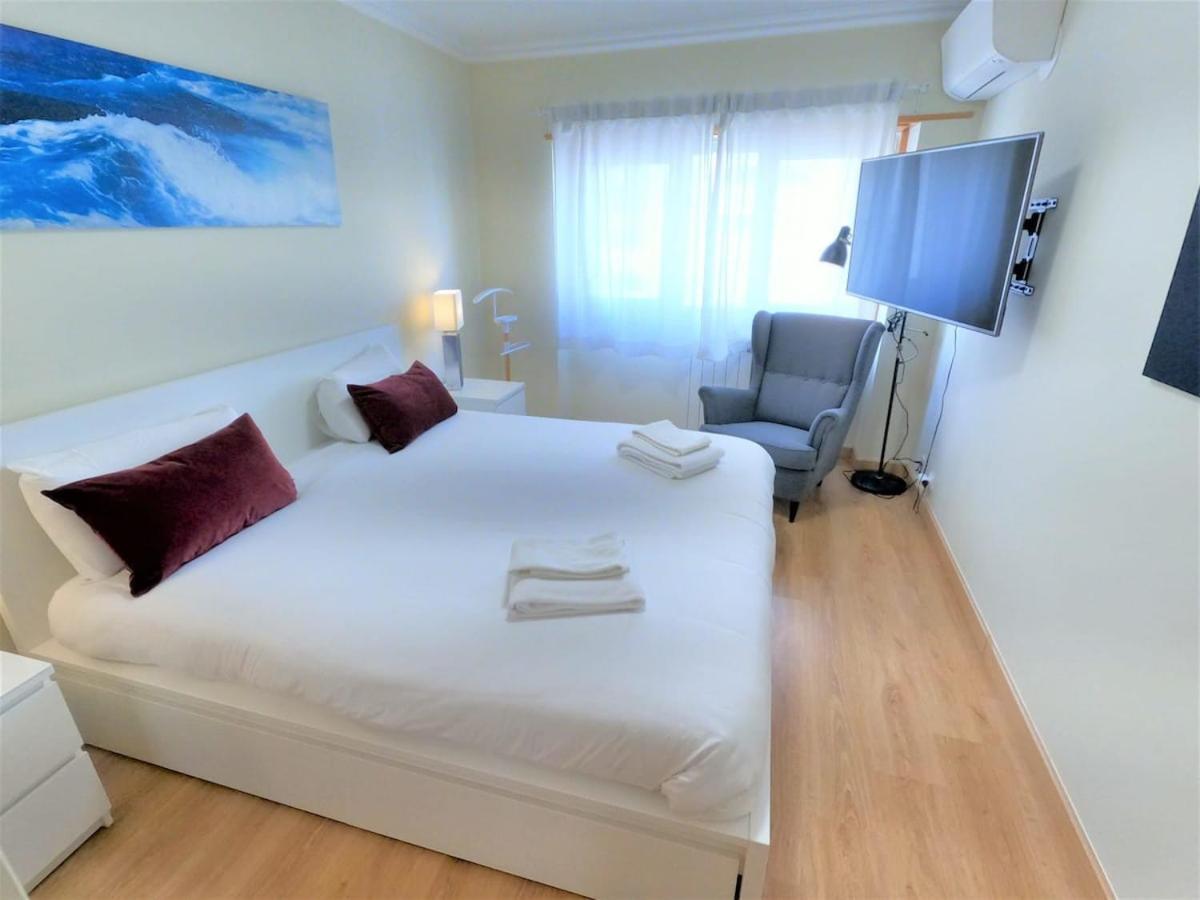 Carnaxide Modern T1 Apartment W Balcony In Carnaxide Oeiras Lisbon Екстериор снимка